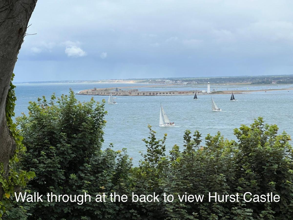 Valley View Self-Catering Coastal Bungalow In Rural West Wight フレッシュウォーター エクステリア 写真