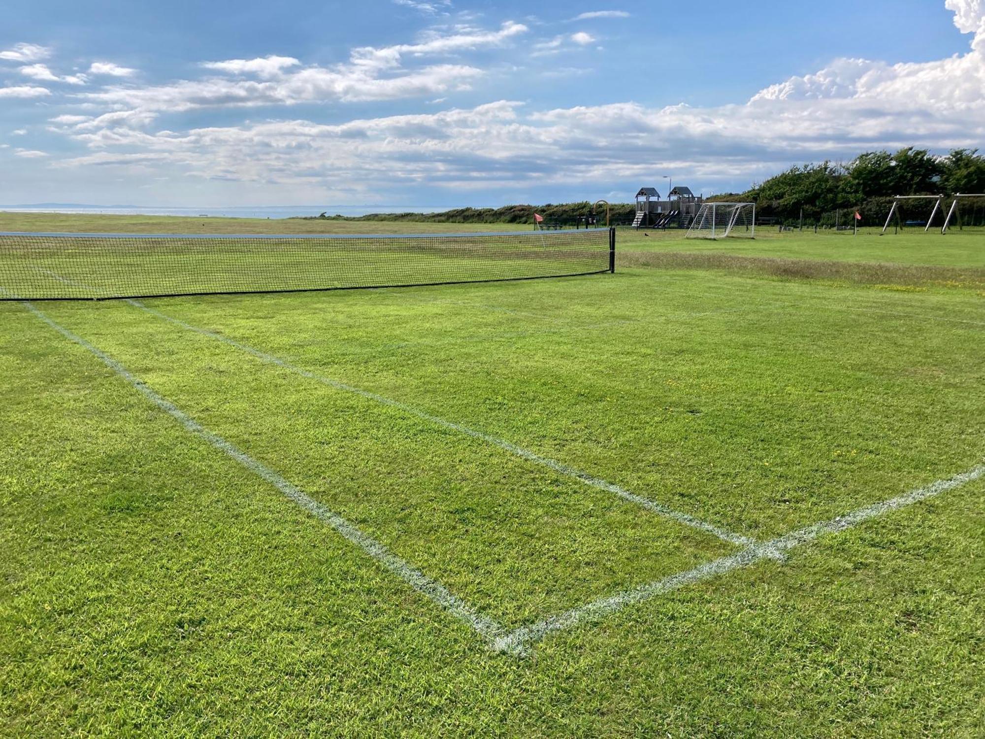 Valley View Self-Catering Coastal Bungalow In Rural West Wight フレッシュウォーター エクステリア 写真